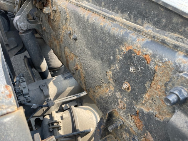 日野プロフィアトレーラーヘッド（トラクターヘッド）大型（10t）[写真10]