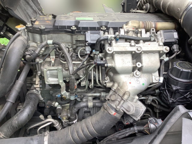 三菱ふそうファイター幌車中型（4t）[写真13]