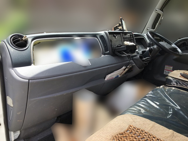 三菱ふそうキャンタークレーン4段小型（2t・3t）[写真21]