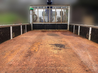 三菱ふそうキャンタークレーン4段小型（2t・3t）[写真07]