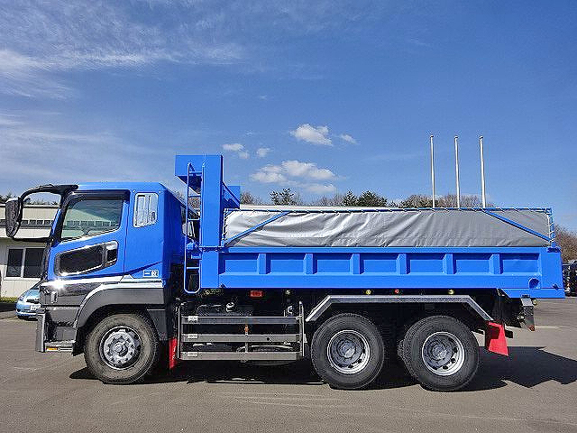 三菱ふそうスーパーグレートダンプ大型（10t）[写真06]