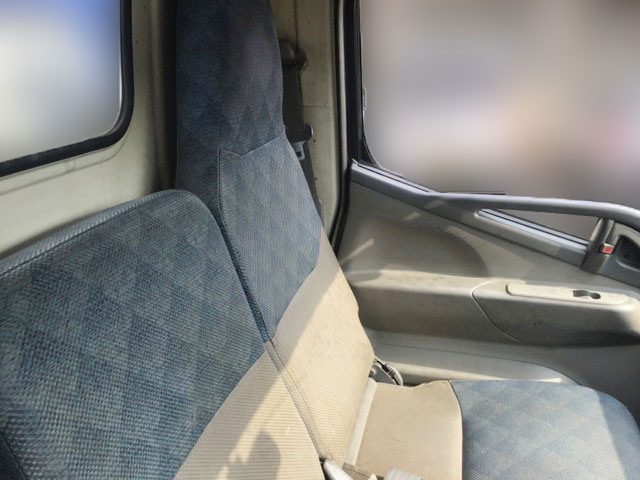 三菱ふそうキャンタークレーン3段小型（2t・3t）[写真21]