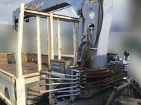 三菱ふそうキャンタークレーン3段小型（2t・3t）[写真08]