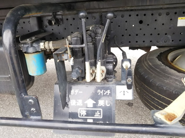 いすゞエルフセーフティローダー小型（2t・3t）[写真15]