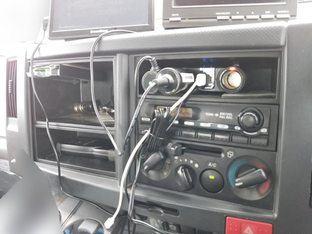 いすゞエルフセーフティローダー小型（2t・3t）[写真29]