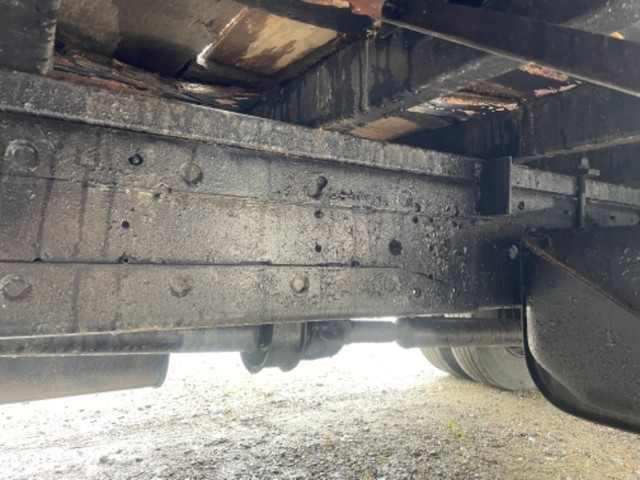 UDトラックスコンドルセルフクレーン3段中型（4t）[写真15]