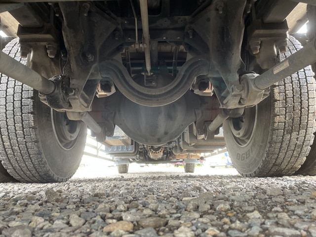 UDトラックスクオンアルミブロック大型（10t）[写真17]