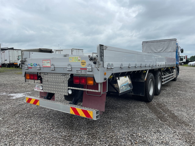 UDトラックスクオンアルミブロック大型（10t）[写真02]