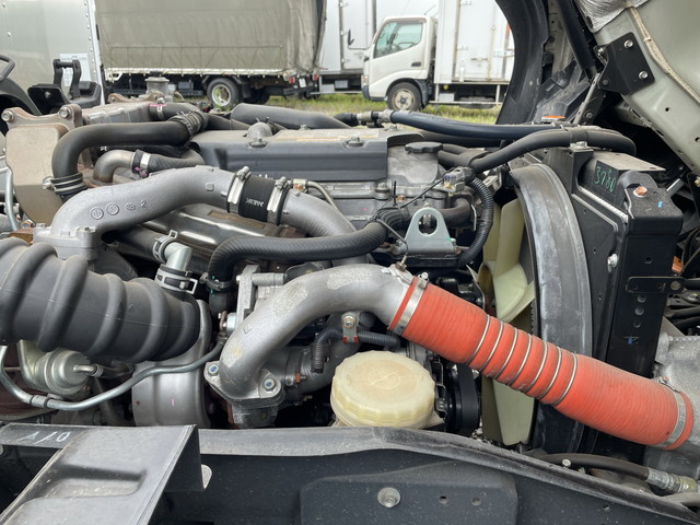 いすゞフォワードアルミバン中型（4t）[写真22]