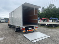 いすゞフォワードアルミバン中型（4t）[写真04]