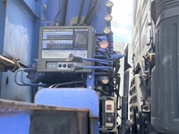 日野プロフィアクレーン4段大型（10t）[写真12]