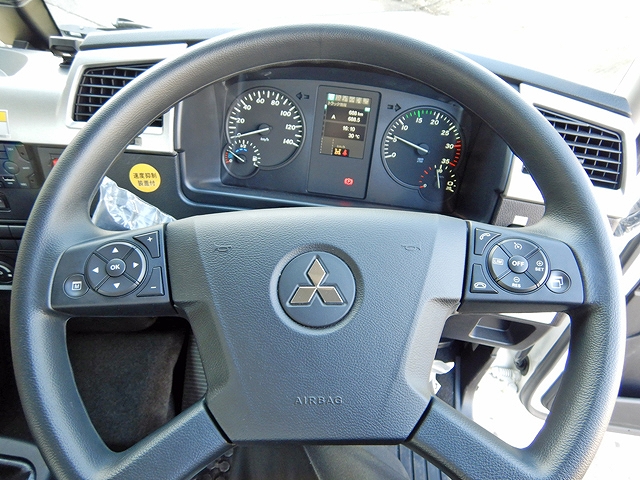 三菱ふそうファイターセーフティクレーン4段増トン（6t・8t）[写真19]