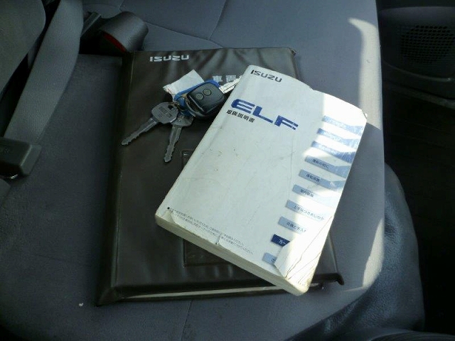 いすゞエルフ平ボディ小型（2t・3t）[写真14]
