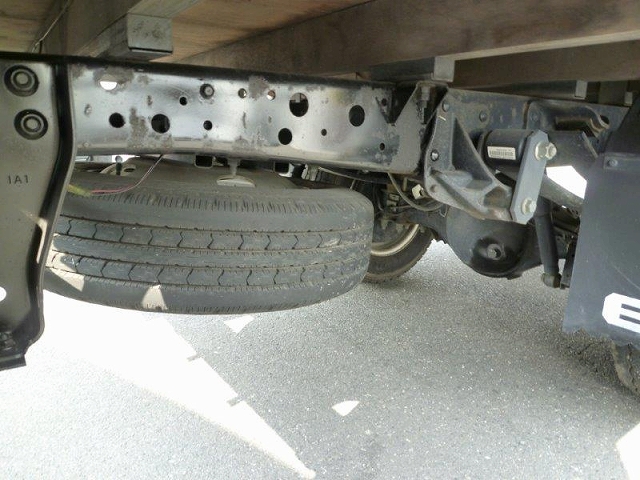 いすゞエルフ平ボディ小型（2t・3t）[写真20]