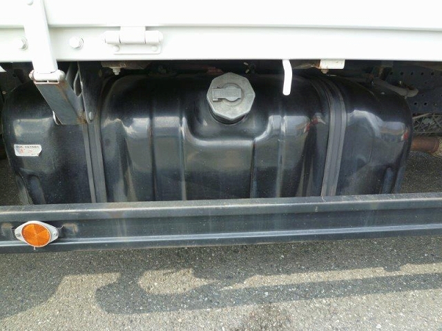 いすゞエルフ平ボディ小型（2t・3t）[写真22]