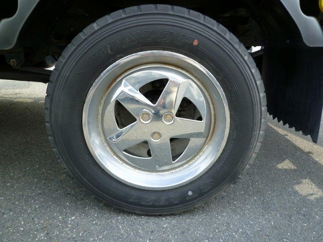 いすゞエルフ平ボディ小型（2t・3t）[写真28]