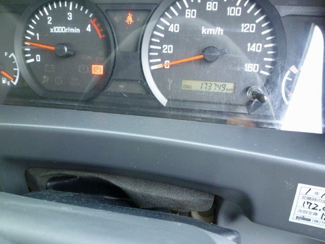 いすゞエルフ平ボディ小型（2t・3t）[写真03]