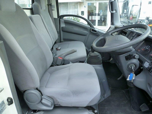 いすゞエルフ平ボディ小型（2t・3t）[写真06]