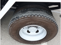 UDトラックスコンドルダンプ・クレーン付中型（4t）[写真32]