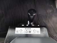 日野デュトロ三転ダンプ小型（2t・3t）[写真37]