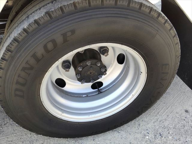 いすゞエルフアルミバン小型（2t・3t）[写真11]