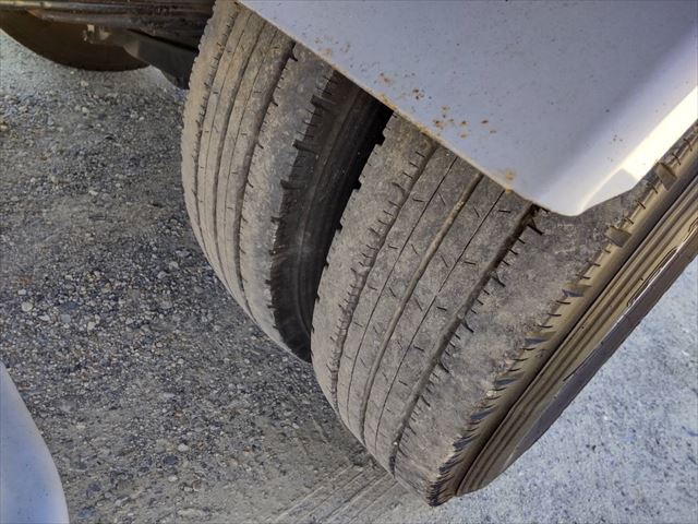 いすゞエルフアルミバン小型（2t・3t）[写真12]