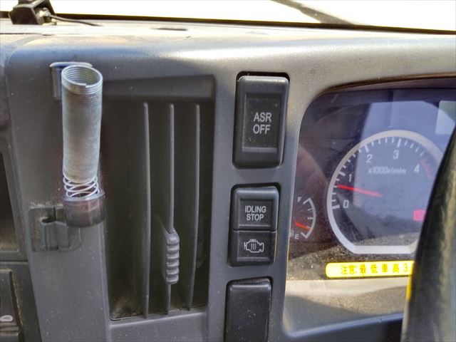 いすゞエルフアルミバン小型（2t・3t）[写真25]