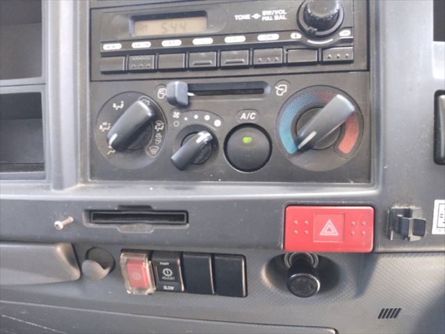 いすゞエルフアルミバン小型（2t・3t）[写真28]