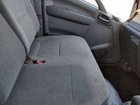 いすゞエルフアルミバン小型（2t・3t）[写真32]