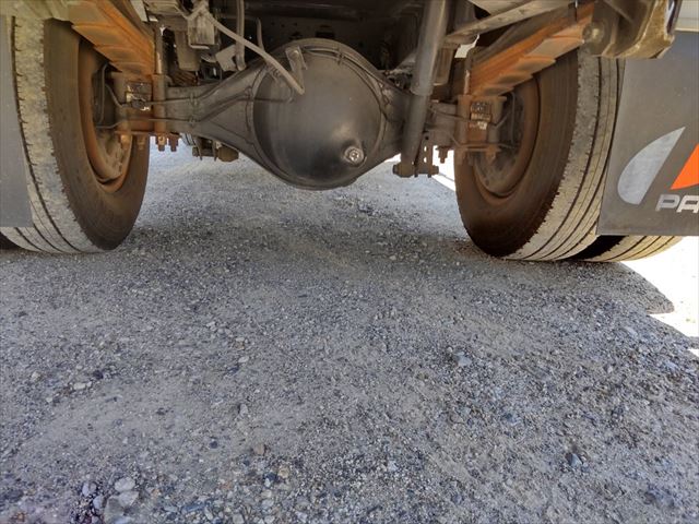 いすゞエルフアルミバン小型（2t・3t）[写真09]