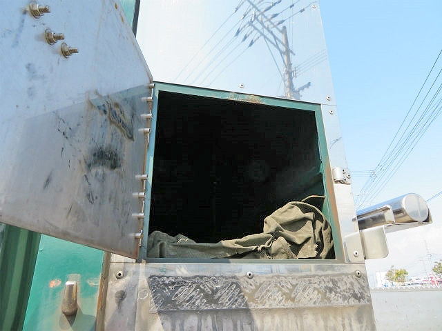 三菱ふそうファイターアルミブロック増トン（6t・8t）[写真28]