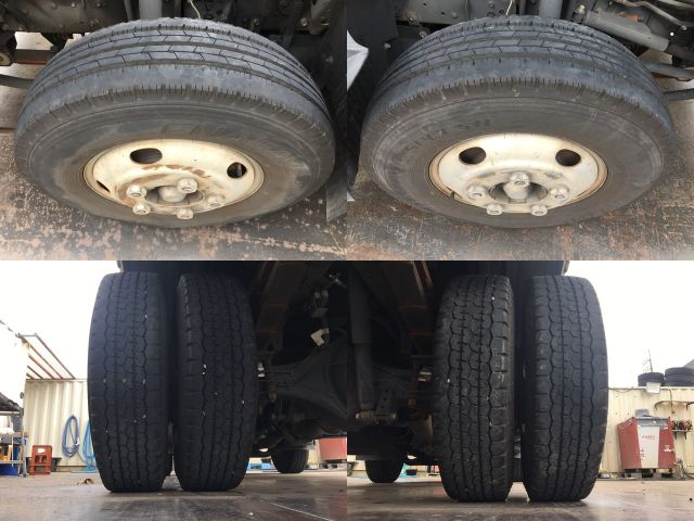 いすゞエルフ平ボディ小型（2t・3t）[写真17]