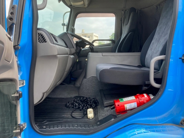 UDトラックスコンドル冷凍車（冷蔵車）増トン（6t・8t）[写真12]