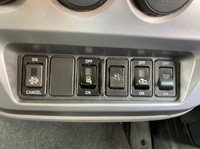 UDトラックスコンドル冷凍車（冷蔵車）増トン（6t・8t）[写真19]