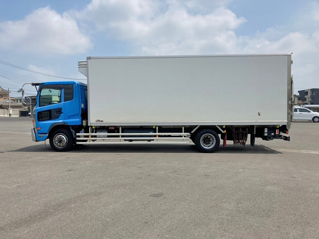 UDトラックスコンドル冷凍車（冷蔵車）増トン（6t・8t）[写真06]