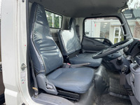 三菱ふそうキャンター平ボディ小型（2t・3t）[写真30]