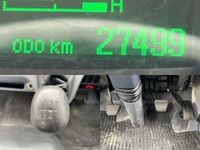 三菱ふそうキャンター平ボディ小型（2t・3t）[写真35]