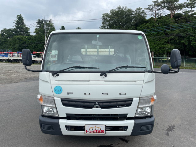 三菱ふそうキャンター平ボディ小型（2t・3t）[写真09]