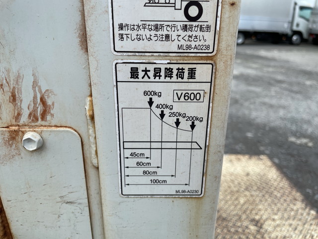 いすゞエルフ平ボディ小型（2t・3t）[写真14]