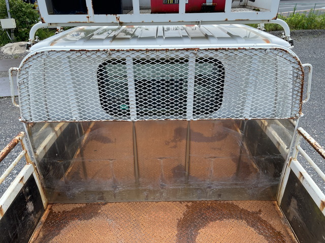 いすゞエルフ平ボディ小型（2t・3t）[写真15]