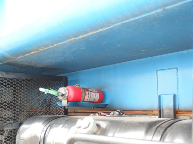 いすゞエルフパッカー車（塵芥車）小型（2t・3t）[写真03]