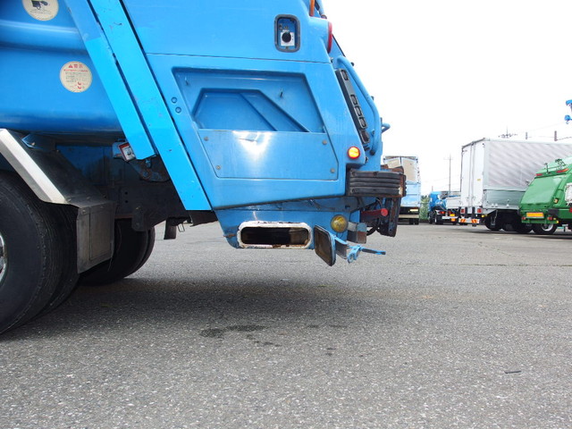 いすゞエルフパッカー車（塵芥車）小型（2t・3t）[写真07]