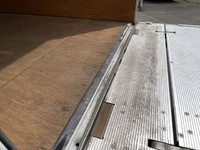 いすゞエルフアルミバン小型（2t・3t）[写真11]