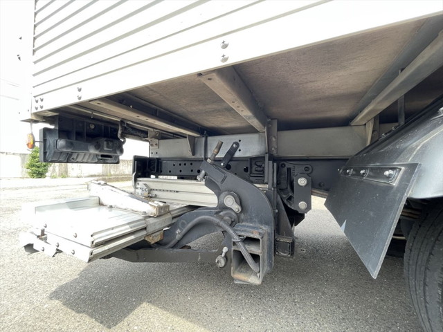 いすゞエルフアルミバン小型（2t・3t）[写真16]