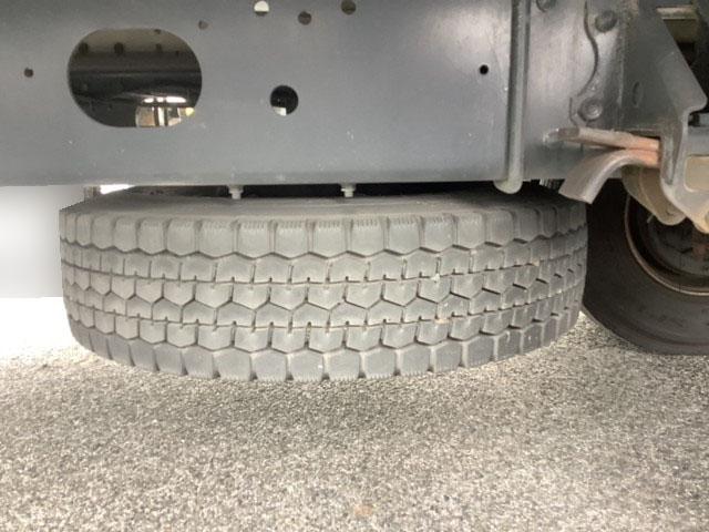 いすゞフォワードアルミウイング中型（4t）[写真12]