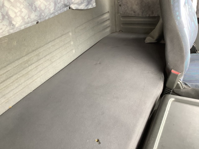 いすゞフォワードアルミウイング中型（4t）[写真19]