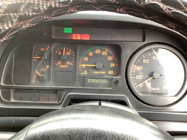 いすゞフォワードアルミウイング中型（4t）[写真22]