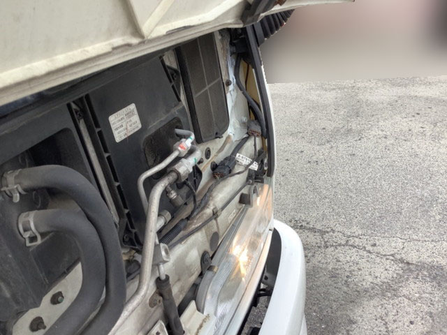 いすゞフォワードアルミウイング中型（4t）[写真03]