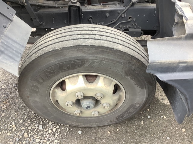 いすゞフォワードアルミウイング中型（4t）[写真09]