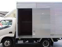 トヨタトヨエースアルミバン小型（2t・3t）[写真05]